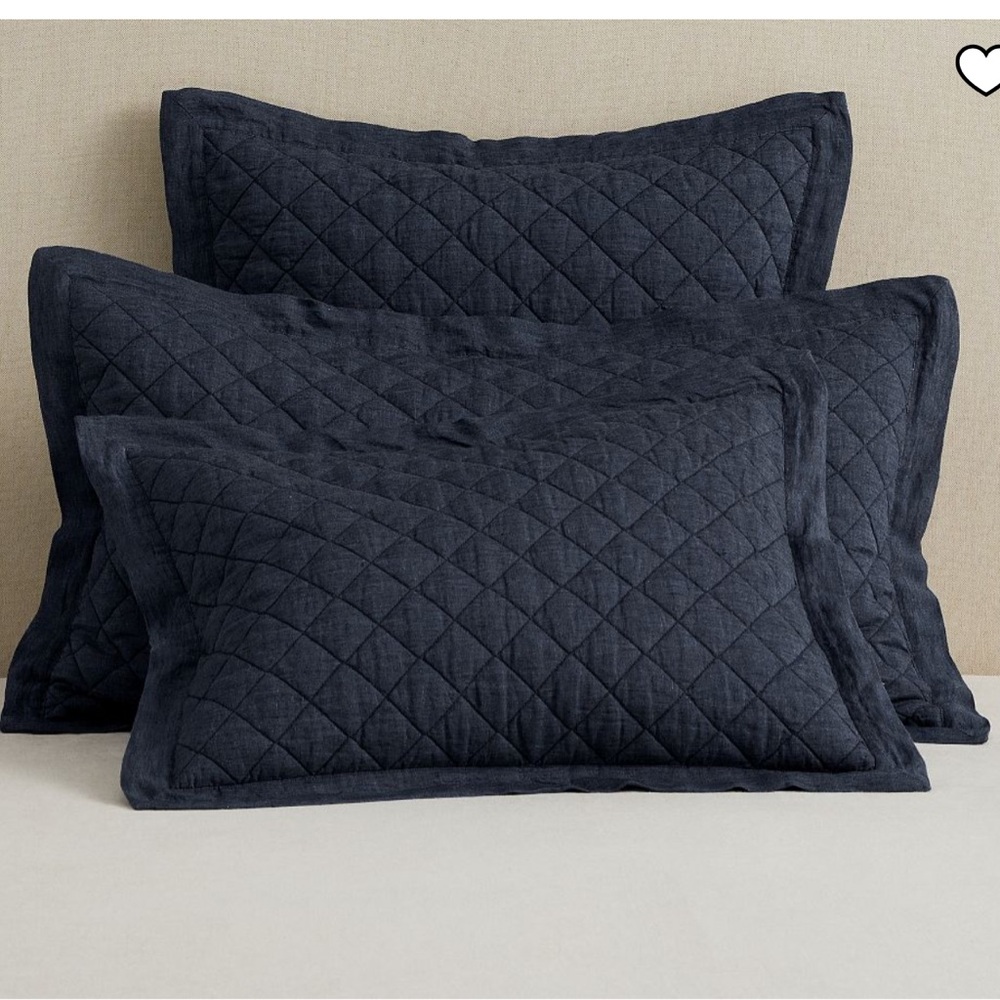 🔷Pottery Barn🔷2 Belgian Flax Linen Diamond Quilted Euro Shams in Midnight - Picture 3 of 7